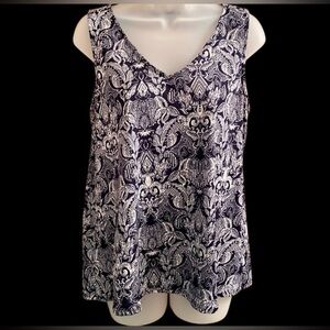 Emi and Joe Women’s Blue& White Sleeveless  Damask Print Tank Top Size M